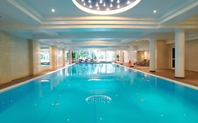 Hotel Ambasador Chojny